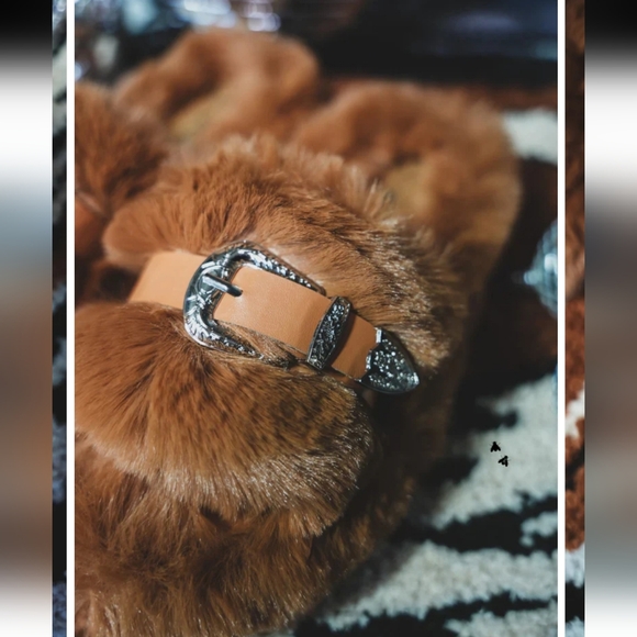 NWT 2 Fly Co. Home Buckles- Saddle Tan Faux Fur Western Slippers in Brown 7/8 - Picture 3 of 11